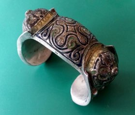 Ottoman bracelet top